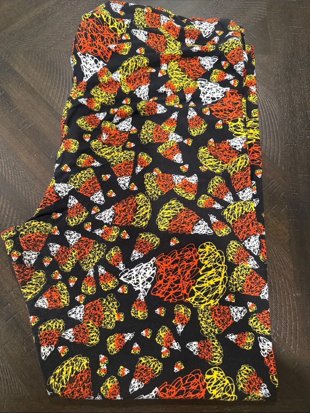 LuLaRoe Black Candy Corn Print Leggings with Orange, Yellow & White